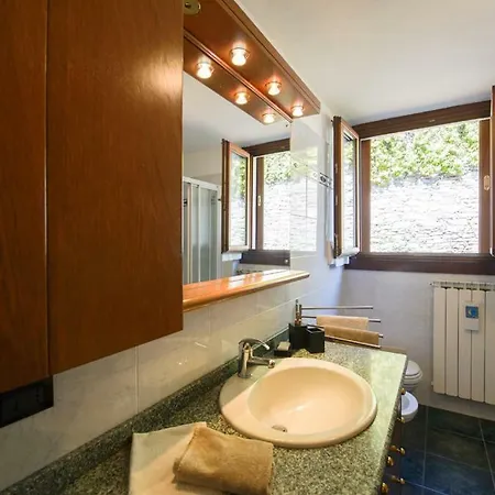 Zoe Apartment *
